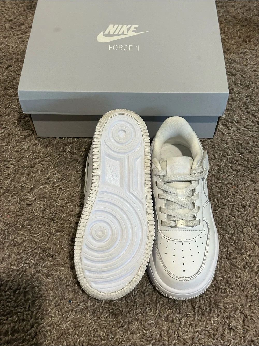Nike Youth Air Force 1LE AF Triple White Kids Sneakers , size 1.5